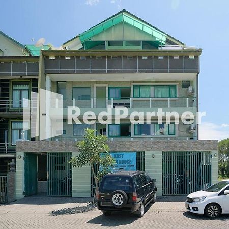 Pondok Hijau Syariah Mitra Reddoorz At Citraland 수라바야 외부 사진
