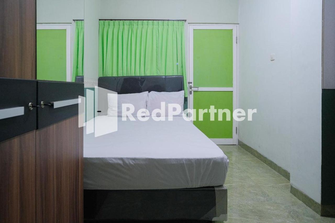 Pondok Hijau Syariah Mitra Reddoorz At Citraland 수라바야 외부 사진