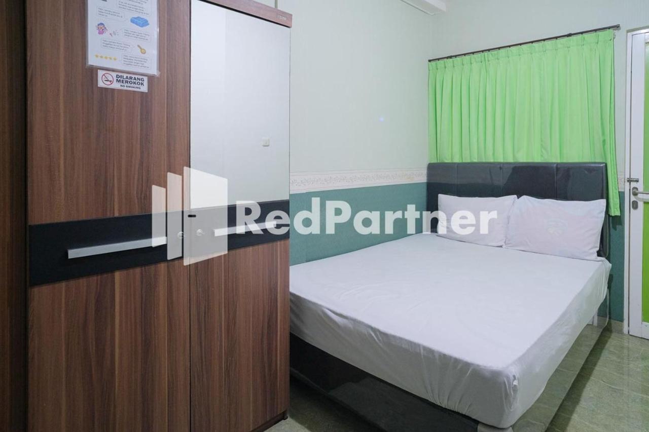 Pondok Hijau Syariah Mitra Reddoorz At Citraland 수라바야 외부 사진